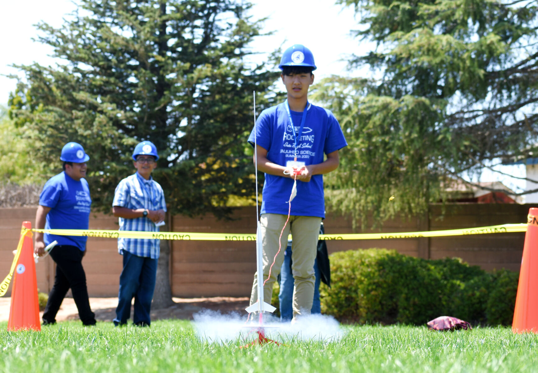 080322-smt-news-school-district-rocketry-006